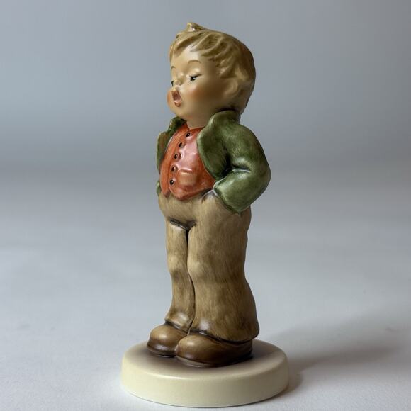 Hummel Figurine 848 Steadfast Soprano M I Hummel Club Membership 2005 2006‎ T90 - Picture 7 of 8